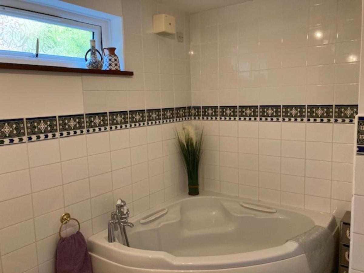 Walnut Cottage Newton Ferrers Екстериор снимка