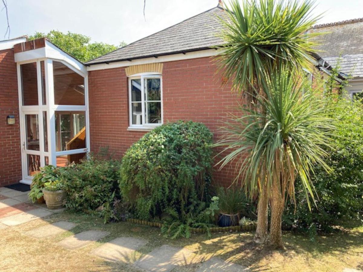 Walnut Cottage Newton Ferrers Екстериор снимка